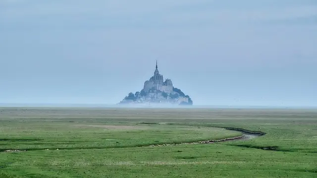 Les îles les plus énigmatiques à explorer dans le monde